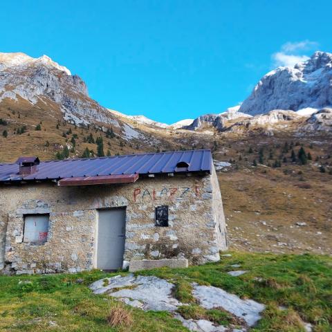  Conca dell'alta Val Vedra, Casera di Vedro  - © G.S. Marinelli, riproduzione vietata.