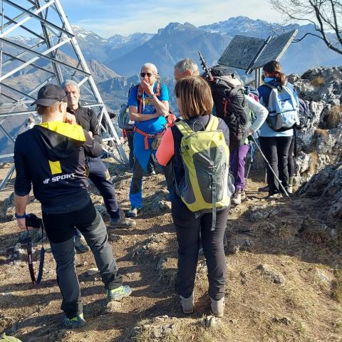 Interessati ai racconti Luca, Giovane della Forestale di Trento  - © G.S. Marinelli, riproduzione vietata.