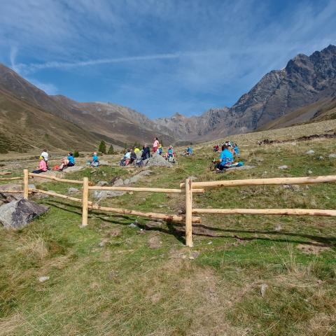 Sosta per il pranzo a monte del Bivacco  - © G.S. Marinelli, riproduzione vietata.