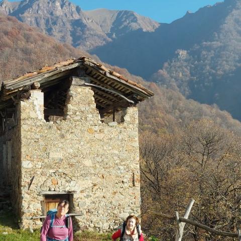 Alpe Crevesto di sotto (m 975)  - © G.S. Marinelli, riproduzione vietata.