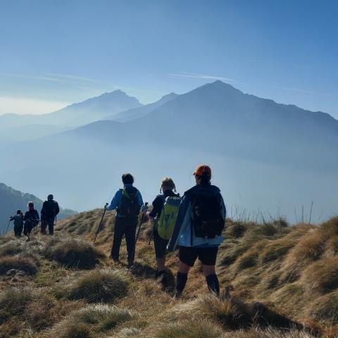 Lungo la dorsale ovest di Alpe Agoredo  - © G.S. Marinelli, riproduzione vietata.