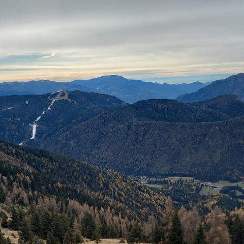 Le Piste di Sci di Borno con spara neve in funzione   - © G.S. Marinelli, riproduzione vietata.