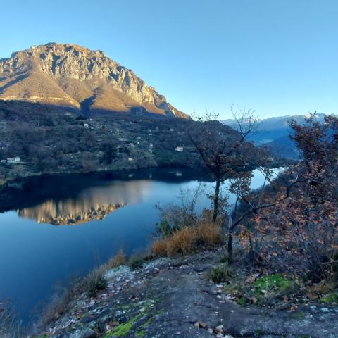 Llago Moro riflette il Monte Altissimo  - © G.S. Marinelli, riproduzione vietata.