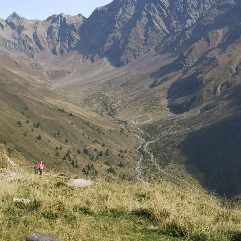 Versante est del Sasso Grande in lontananza il Biv. Occhi  - © G.S. Marinelli, riproduzione vietata.