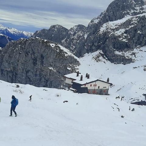 In vista del rifugio Albani  - © G.S. Marinelli, riproduzione vietata.