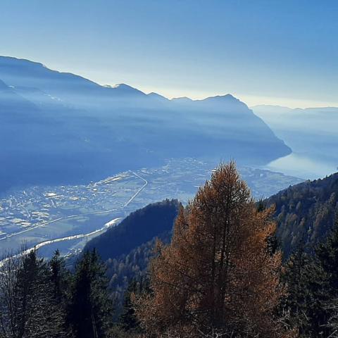 Vista sul lago di Lovere  - © G.S. Marinelli, riproduzione vietata.